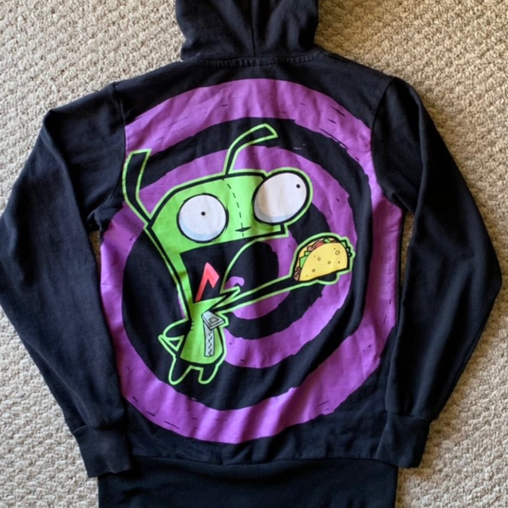 in search of clothing inspired by these pics